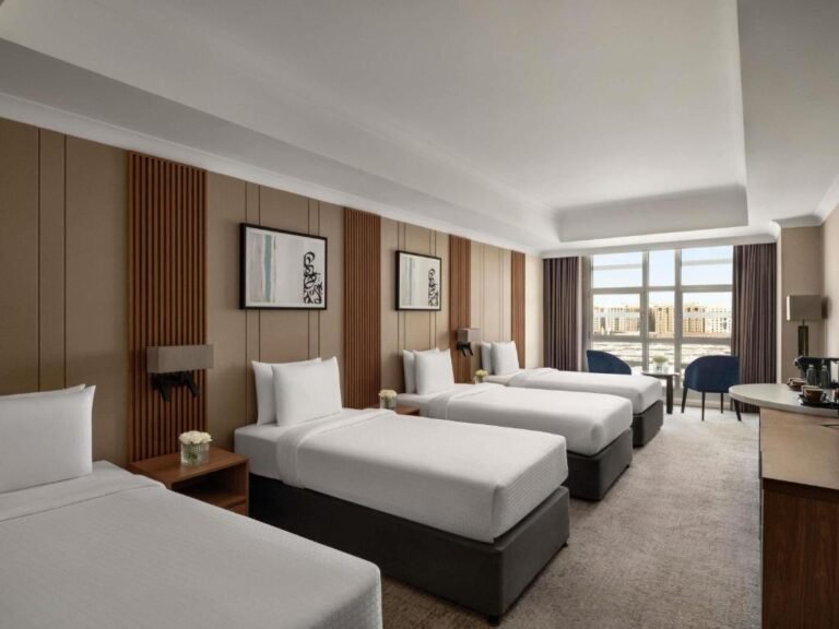Anwar Al Madinah Mövenpick 4