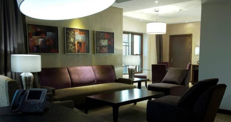 Crowne Plaza Madinah 3