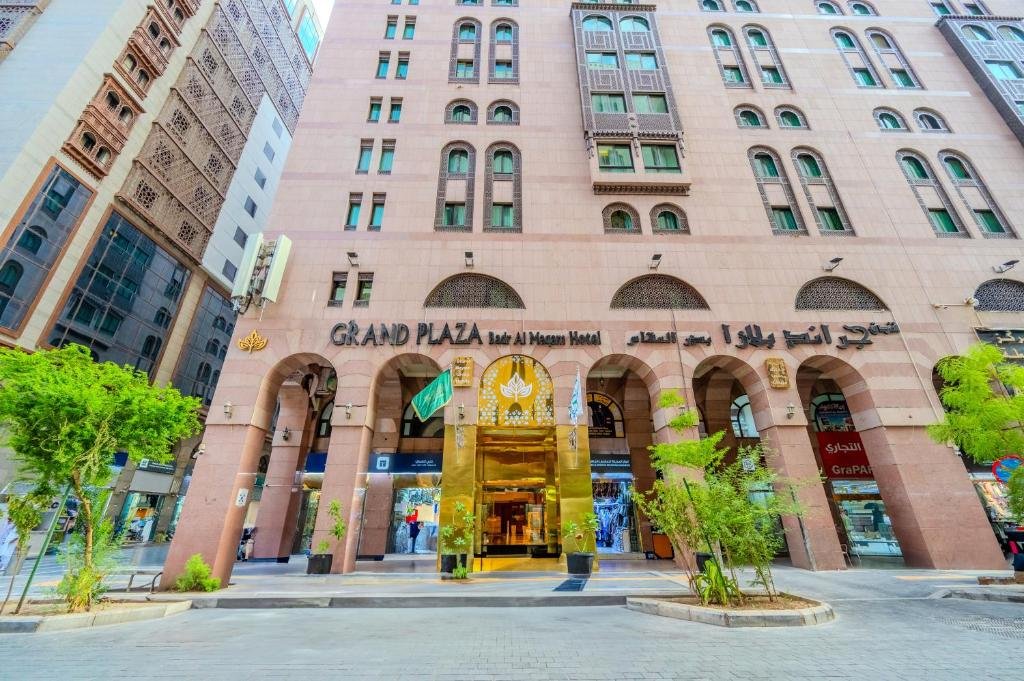 Exterior of the Grand Plaza Badr Al Maqam Hotel