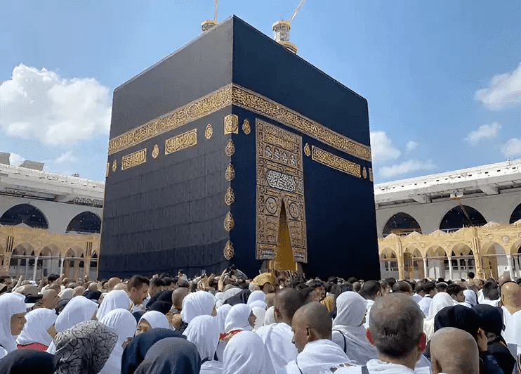 5-star 21-night November Umrah package Hilton Makkah Convention Hotel
