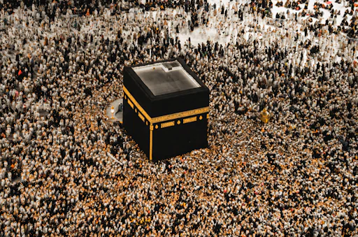 Private vs Shared Transport for Umrah Pilgrims